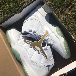 Jordan retro 11s